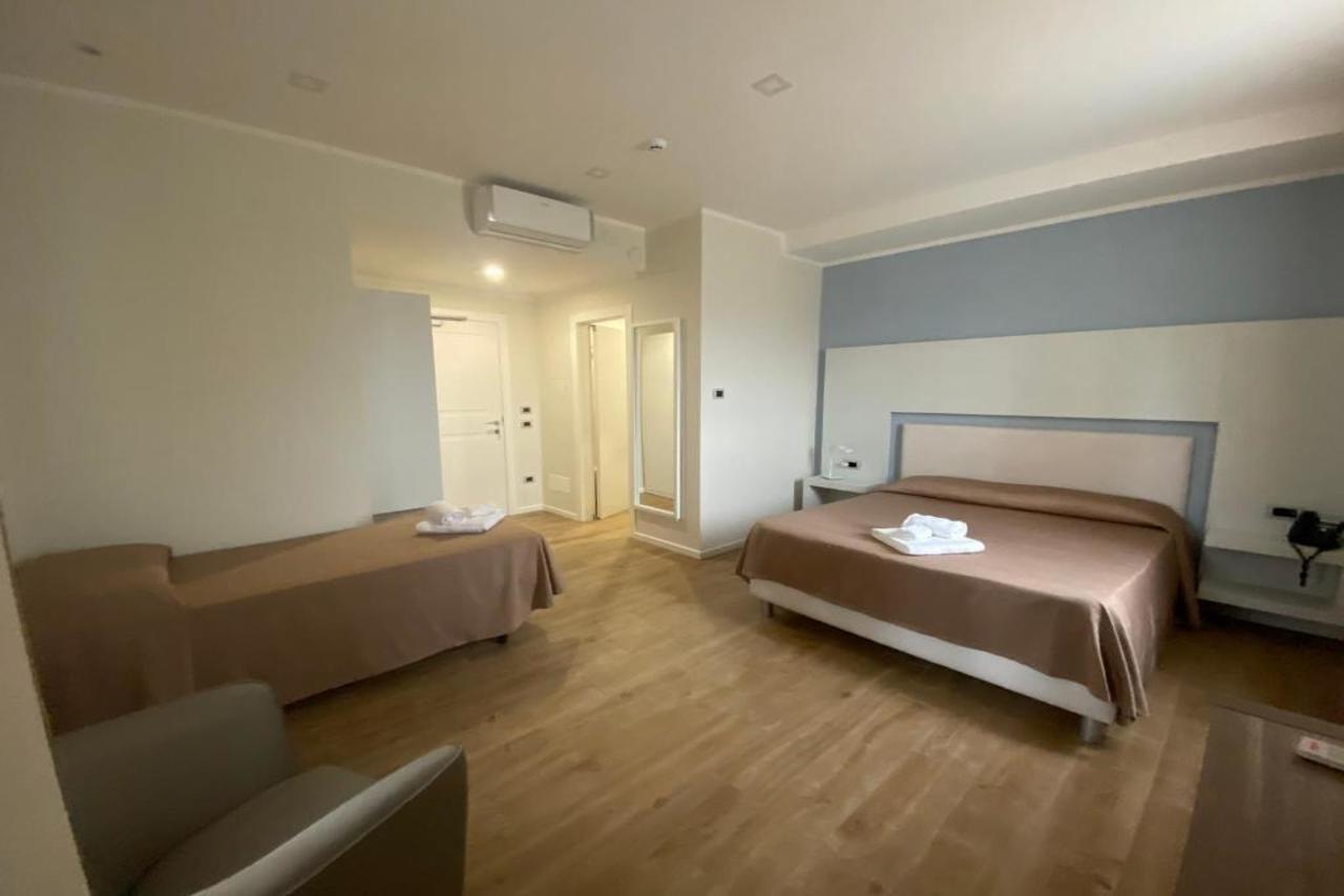 La Porta Del Sole Hotel & Village San Ferdinando Ngoại thất bức ảnh